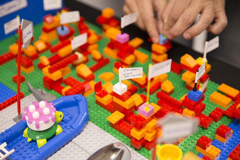 Grupo Clave aplica el 'método Lego' en su programa de coaching empresarial